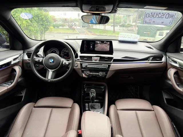 BMW X2 2021 sDrive25i Tipo de lujo M Traje todoterreno interior foto 12 BMW X2 2021 sDrive25i Tipo de lujo M Traje todoterreno interior foto 12