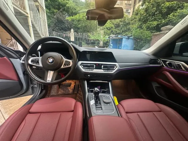 BMW 4 Series 2023 425i M Conjunto deportivo interior foto 7 BMW 4 Series 2023 425i M Conjunto deportivo interior foto 7