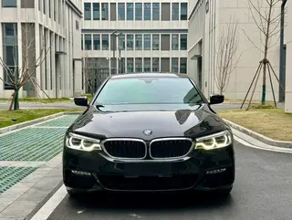 BMW 5 Series 2018 Restyling 530Li Premium Class M Sports suit exterior photo 2 BMW 5 Series 2018 Restyling 530Li Premium Class M Sports suit exterior photo 2