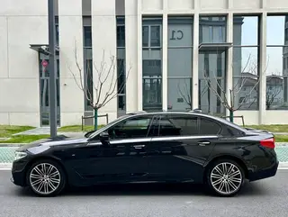 BMW 5 Series 2018 Restyling 530Li Premium Class M Sports suit interior photo 13 BMW 5 Series 2018 Restyling 530Li Premium Class M Sports suit interior photo 13
