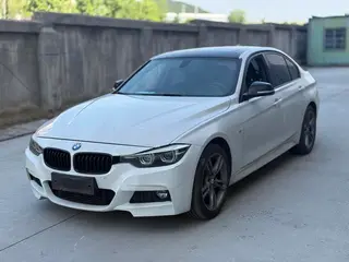 BMW 3 Series 2018 320i M Edición nocturna deportiva exterior foto 1 BMW 3 Series 2018 320i M Edición nocturna deportiva exterior foto 1