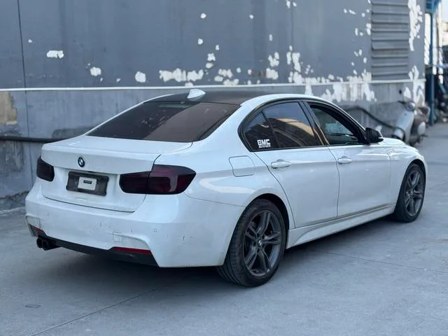 BMW 3 Series 2018 320i M Edición nocturna deportiva interior foto 6 BMW 3 Series 2018 320i M Edición nocturna deportiva interior foto 6