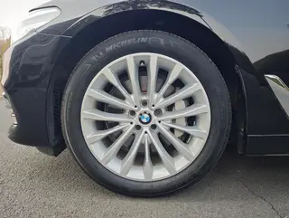 BMW 5 Series 2018 Restyling 530Li xDrive Luxury Set interior photo 20 BMW 5 Series 2018 Restyling 530Li xDrive Luxury Set interior photo 20