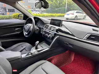 BMW 3 Series 2017 320Li M Sporty interior photo 11 BMW 3 Series 2017 320Li M Sporty interior photo 11