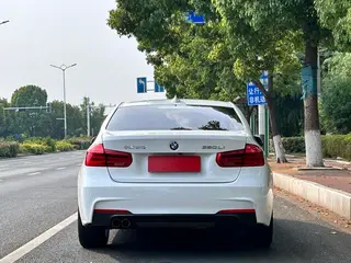 BMW 3 Series 2017 320Li M Sporty interior photo 16 BMW 3 Series 2017 320Li M Sporty interior photo 16