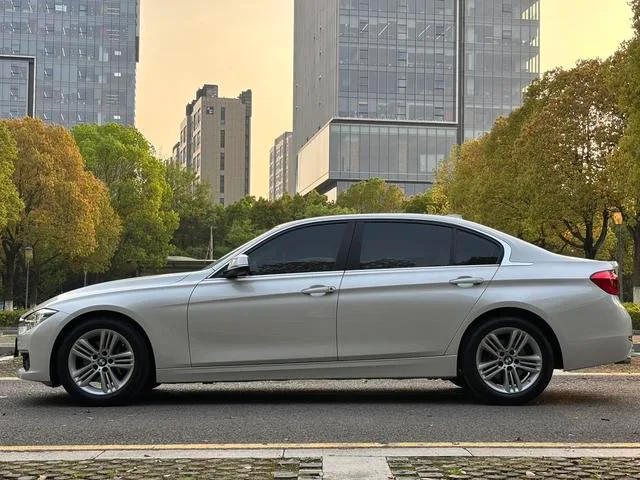 BMW 3 Series 2017 320Li Модный тип экстерьер фото 6 BMW 3 Series 2017 320Li Модный тип экстерьер фото 6