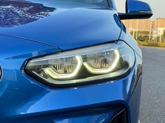 BMW 1 Series 2019 118i M Conjunto deportivo exterior foto 7 BMW 1 Series 2019 118i M Conjunto deportivo exterior foto 7