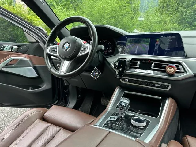 BMW X6 2020 xDrive30i M Sports suit interior photo 13 BMW X6 2020 xDrive30i M Sports suit interior photo 13