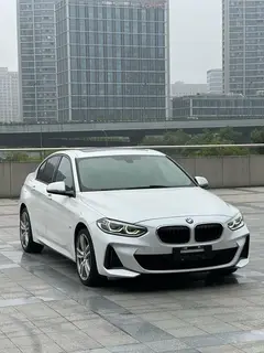 BMW 1 Series 2019 120i Leading Type M Sports suit exterior photo 3 BMW 1 Series 2019 120i Leading Type M Sports suit exterior photo 3