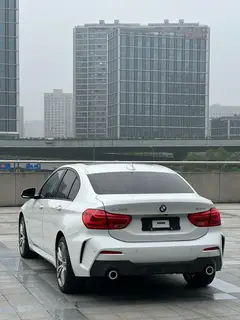 BMW 1 Series 2019 120i Leading Type M Sports suit exterior photo 5 BMW 1 Series 2019 120i Leading Type M Sports suit exterior photo 5