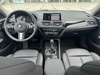 BMW 1 Series 2019 120i Leading Type M Sports suit interior photo 13 BMW 1 Series 2019 120i Leading Type M Sports suit interior photo 13