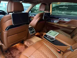 BMW 7 Series 2021 740Li xDrive Tipo administrativo Traje de lujo exterior foto 8 BMW 7 Series 2021 740Li xDrive Tipo administrativo Traje de lujo exterior foto 8