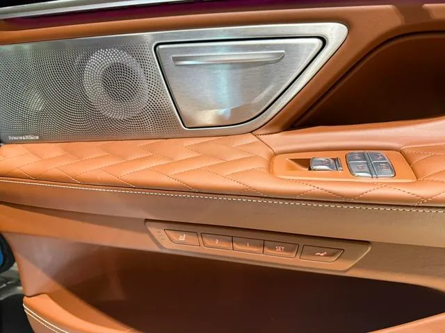BMW 7 Series 2021 740Li xDrive Tipo administrativo Traje de lujo interior foto 13 BMW 7 Series 2021 740Li xDrive Tipo administrativo Traje de lujo interior foto 13
