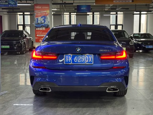 BMW 3 Series 2020 325Li M Ensemble de sport extérieur photo 4 BMW 3 Series 2020 325Li M Ensemble de sport extérieur photo 4