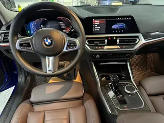BMW 3 Series 2020 325Li M Ensemble de sport intérieur photo 6 BMW 3 Series 2020 325Li M Ensemble de sport intérieur photo 6