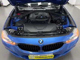 BMW 3 Series GT 2019 320i M Sports Obsidian Night Edition interior photo 12 BMW 3 Series GT 2019 320i M Sports Obsidian Night Edition interior photo 12