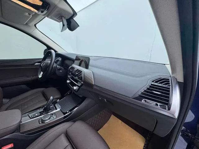 BMW X3 2021 xDrive25i Роскошный набор интерьер фото 10 BMW X3 2021 xDrive25i Роскошный набор интерьер фото 10