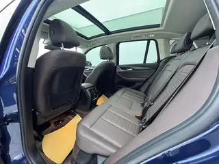 BMW X3 2021 xDrive25i Роскошный набор интерьер фото 12 BMW X3 2021 xDrive25i Роскошный набор интерьер фото 12