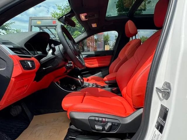 BMW X2 2021 sDrive25i Лидирующий M Спортивный костюм экстерьер фото 8 BMW X2 2021 sDrive25i Лидирующий M Спортивный костюм экстерьер фото 8