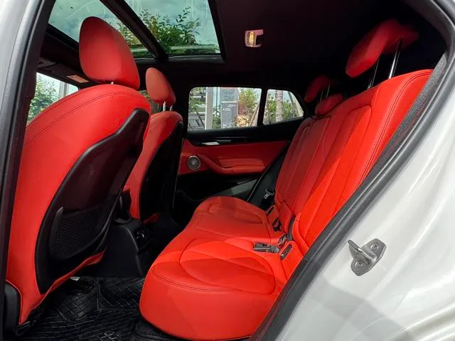 BMW X2 2021 sDrive25i Лидирующий M Спортивный костюм экстерьер фото 9 BMW X2 2021 sDrive25i Лидирующий M Спортивный костюм экстерьер фото 9