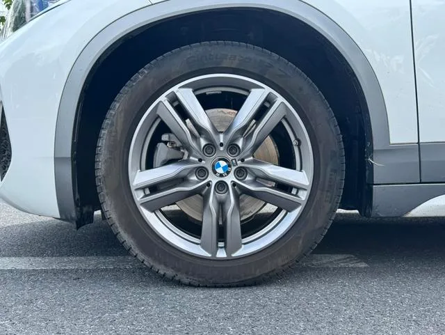 BMW X2 2021 sDrive25i Лидирующий M Спортивный костюм интерьер фото 18 BMW X2 2021 sDrive25i Лидирующий M Спортивный костюм интерьер фото 18