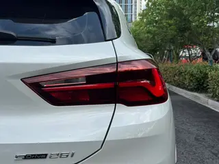 BMW X2 2021 sDrive25i Лидирующий M Спортивный костюм интерьер фото 20 BMW X2 2021 sDrive25i Лидирующий M Спортивный костюм интерьер фото 20