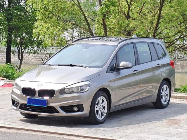 BMW 2 Series Touring 2016 218i Leading Type exterior photo 1 BMW 2 Series Touring 2016 218i Leading Type exterior photo 1
