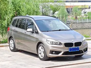 BMW 2 Series Touring 2016 218i Leading Type exterior photo 3 BMW 2 Series Touring 2016 218i Leading Type exterior photo 3