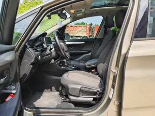 BMW 2 Series Touring 2016 218i Leading Type interior photo 11 BMW 2 Series Touring 2016 218i Leading Type interior photo 11