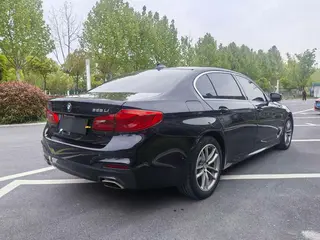 BMW 5 Series 2020 525Li M Sports suit exterior photo 3 BMW 5 Series 2020 525Li M Sports suit exterior photo 3