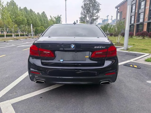 BMW 5 Series 2020 525Li M Sports suit interior photo 6 BMW 5 Series 2020 525Li M Sports suit interior photo 6