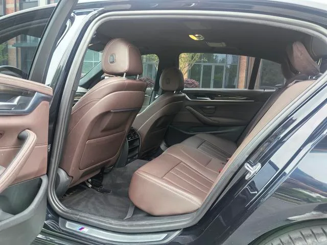 BMW 5 Series 2020 525Li M Sports suit interior photo 8 BMW 5 Series 2020 525Li M Sports suit interior photo 8