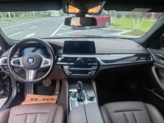 BMW 5 Series 2020 525Li M Sports suit interior photo 9 BMW 5 Series 2020 525Li M Sports suit interior photo 9