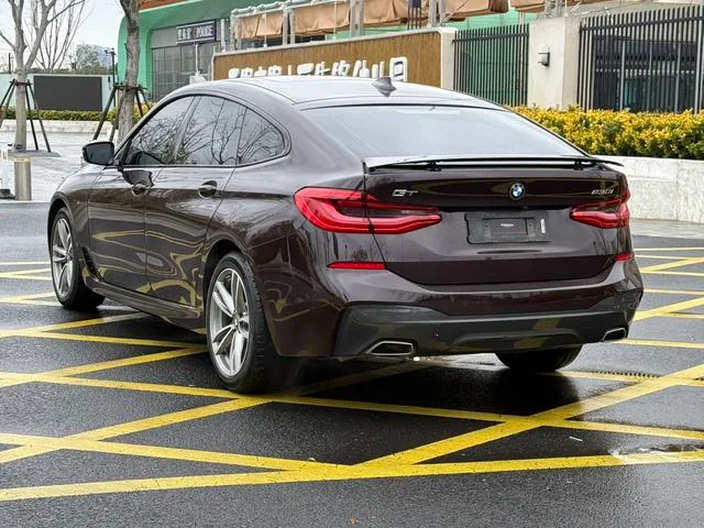 BMW 6 Series GT 2020 630i M Conjunto deportivo exterior foto 4 BMW 6 Series GT 2020 630i M Conjunto deportivo exterior foto 4