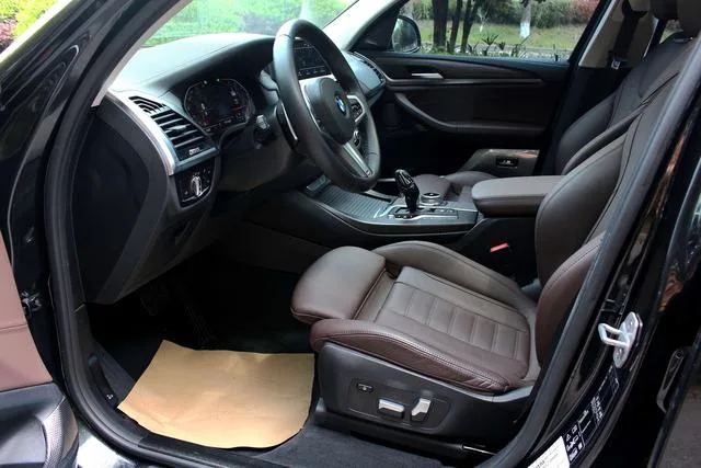 BMW X3 2020 xDrive28i M Ensemble de sport extérieur photo 8 BMW X3 2020 xDrive28i M Ensemble de sport extérieur photo 8