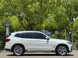 BMW X3 2019 xDrive28i Luxury Set exterior photo 4 BMW X3 2019 xDrive28i Luxury Set exterior photo 4