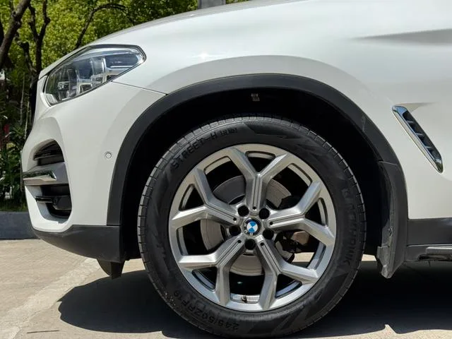 BMW X3 2019 xDrive28i Luxury Set exterior photo 9 BMW X3 2019 xDrive28i Luxury Set exterior photo 9