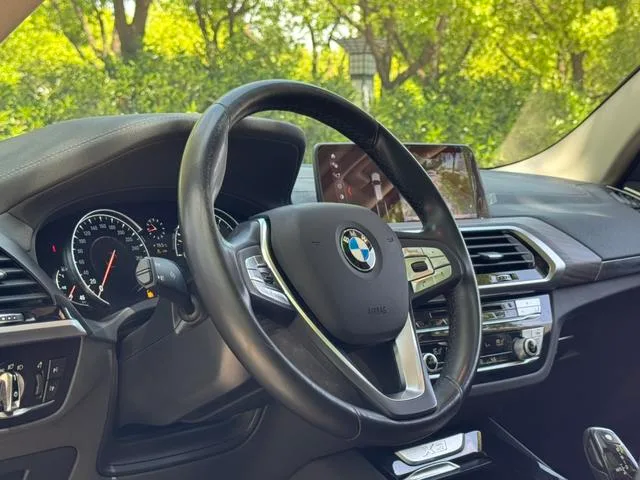 BMW X3 2019 xDrive28i Luxury Set interior photo 12 BMW X3 2019 xDrive28i Luxury Set interior photo 12