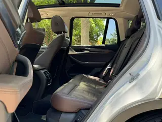 BMW X3 2019 xDrive28i Luxury Set interior photo 14 BMW X3 2019 xDrive28i Luxury Set interior photo 14