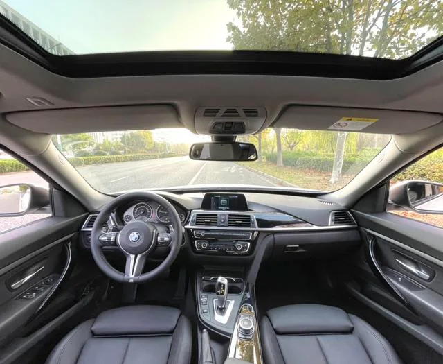 BMW 3 Series GT 2019 320i Estilo de moda interior foto 9 BMW 3 Series GT 2019 320i Estilo de moda interior foto 9