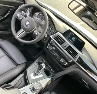 BMW 3 Series GT 2019 320i Estilo de moda interior foto 10 BMW 3 Series GT 2019 320i Estilo de moda interior foto 10