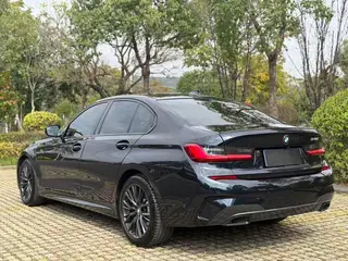 BMW 3 Series 2020 330i M Sports Night Suit interior photo 11 BMW 3 Series 2020 330i M Sports Night Suit interior photo 11
