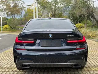 BMW 3 Series 2020 330i M Sports Night Suit interior photo 13 BMW 3 Series 2020 330i M Sports Night Suit interior photo 13
