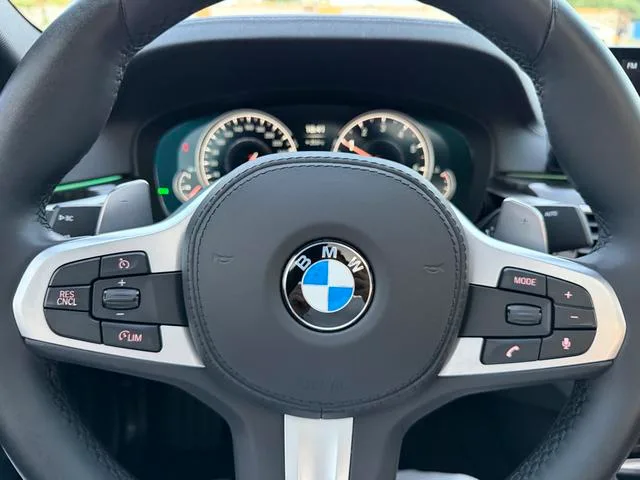BMW 5 Series 2018 530Li Premium Class M Sports suit interior photo 13 BMW 5 Series 2018 530Li Premium Class M Sports suit interior photo 13
