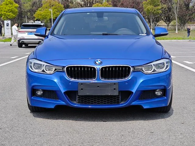 BMW 3 Series 2017 320Li M Deporte exterior foto 5 BMW 3 Series 2017 320Li M Deporte exterior foto 5