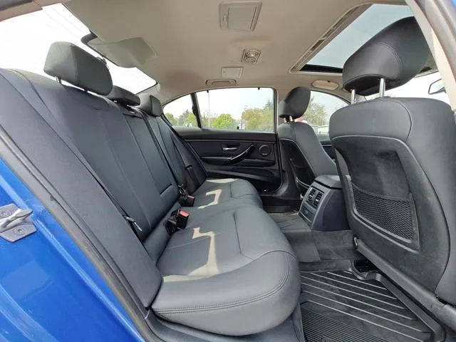 BMW 3 Series 2017 320Li M Deporte interior foto 12 BMW 3 Series 2017 320Li M Deporte interior foto 12