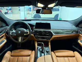 BMW 6 Series GT 2018 630i M Sports suit interior photo 9 BMW 6 Series GT 2018 630i M Sports suit interior photo 9