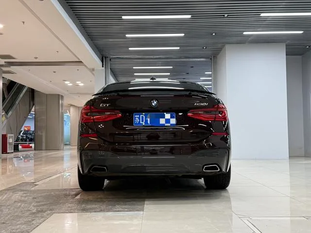 BMW 6 Series GT 2018 630i M Sports suit interior photo 10 BMW 6 Series GT 2018 630i M Sports suit interior photo 10