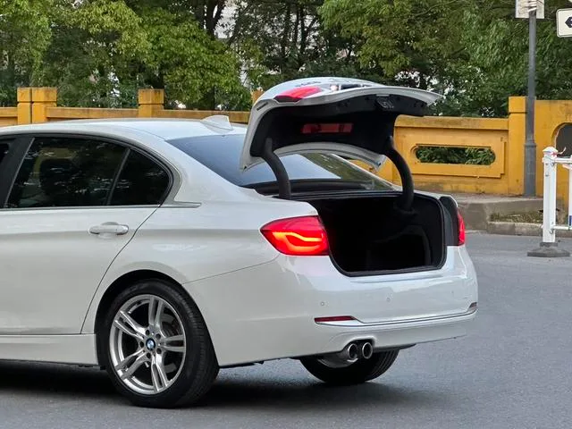 BMW 3 Series 2019 320Li Fashionable exterior photo 5 BMW 3 Series 2019 320Li Fashionable exterior photo 5