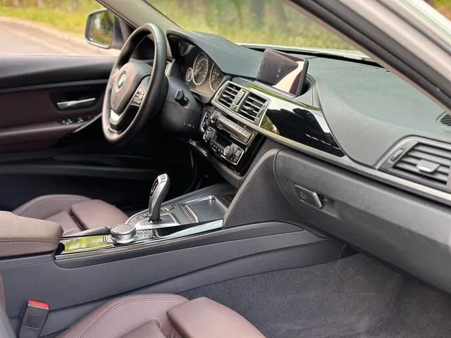 BMW 3 Series 2019 320Li Fashionable exterior photo 10 BMW 3 Series 2019 320Li Fashionable exterior photo 10